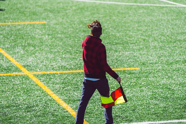 防守反击的 防守反击的